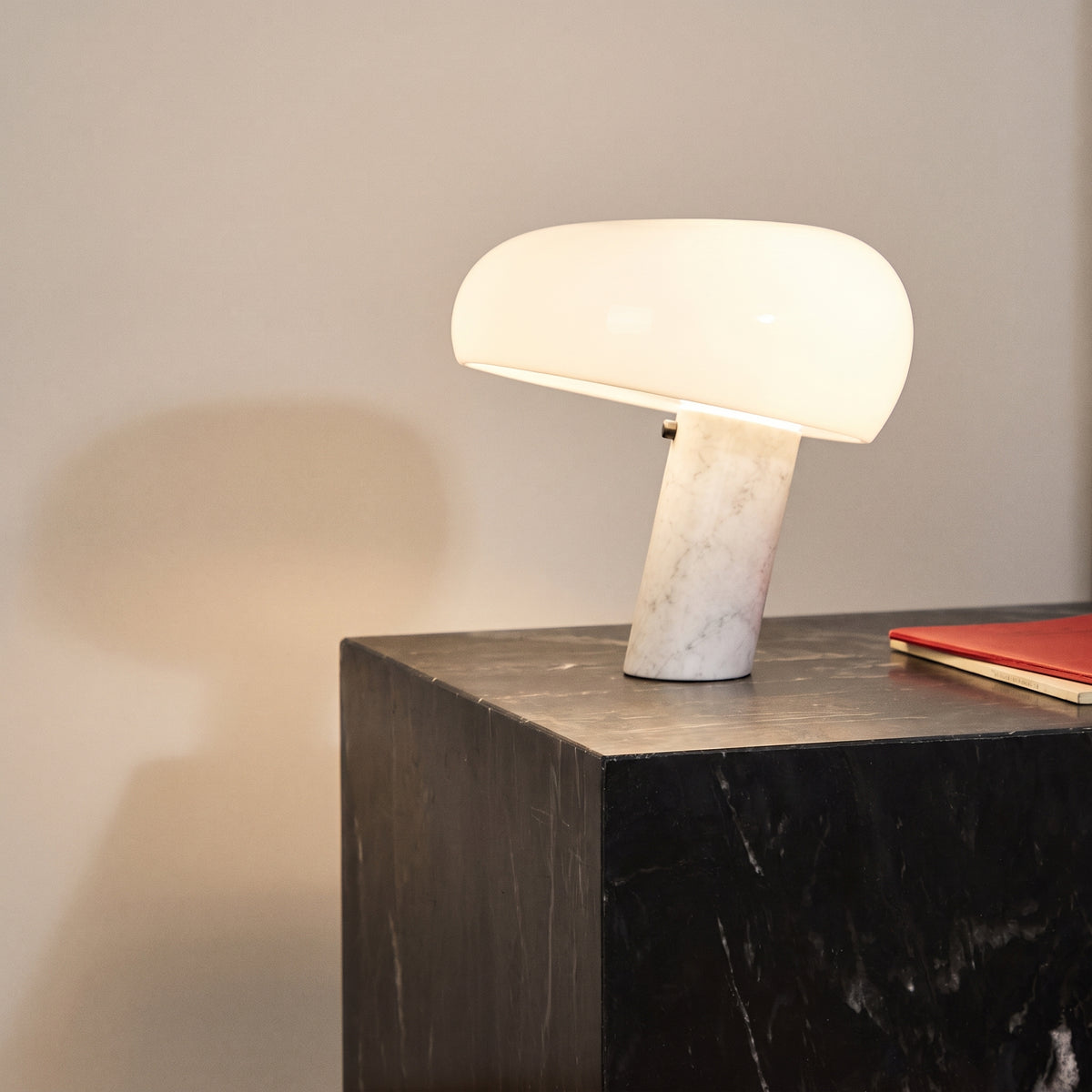 Cupola White Marble Table Lamp