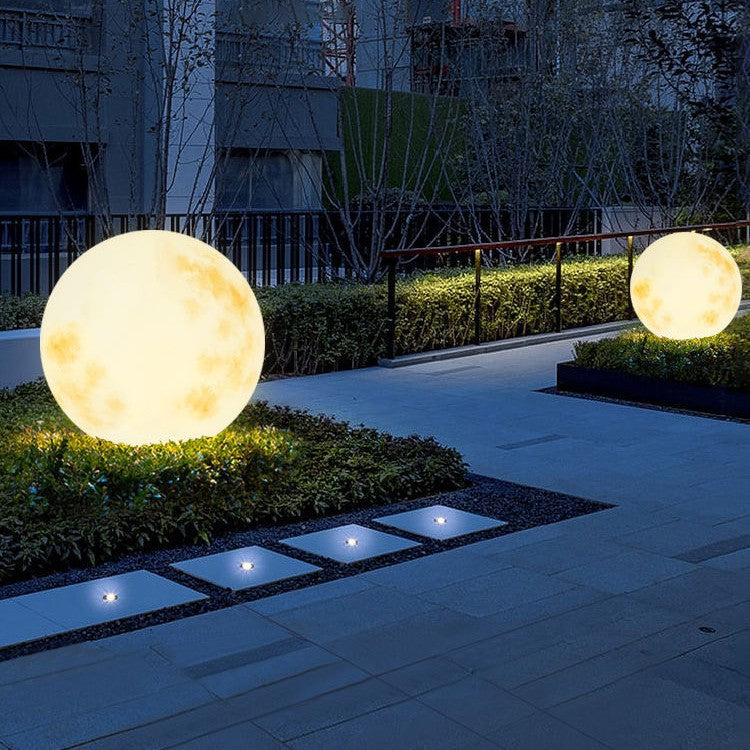 Solarbetriebene Mond-Gartenleuchte