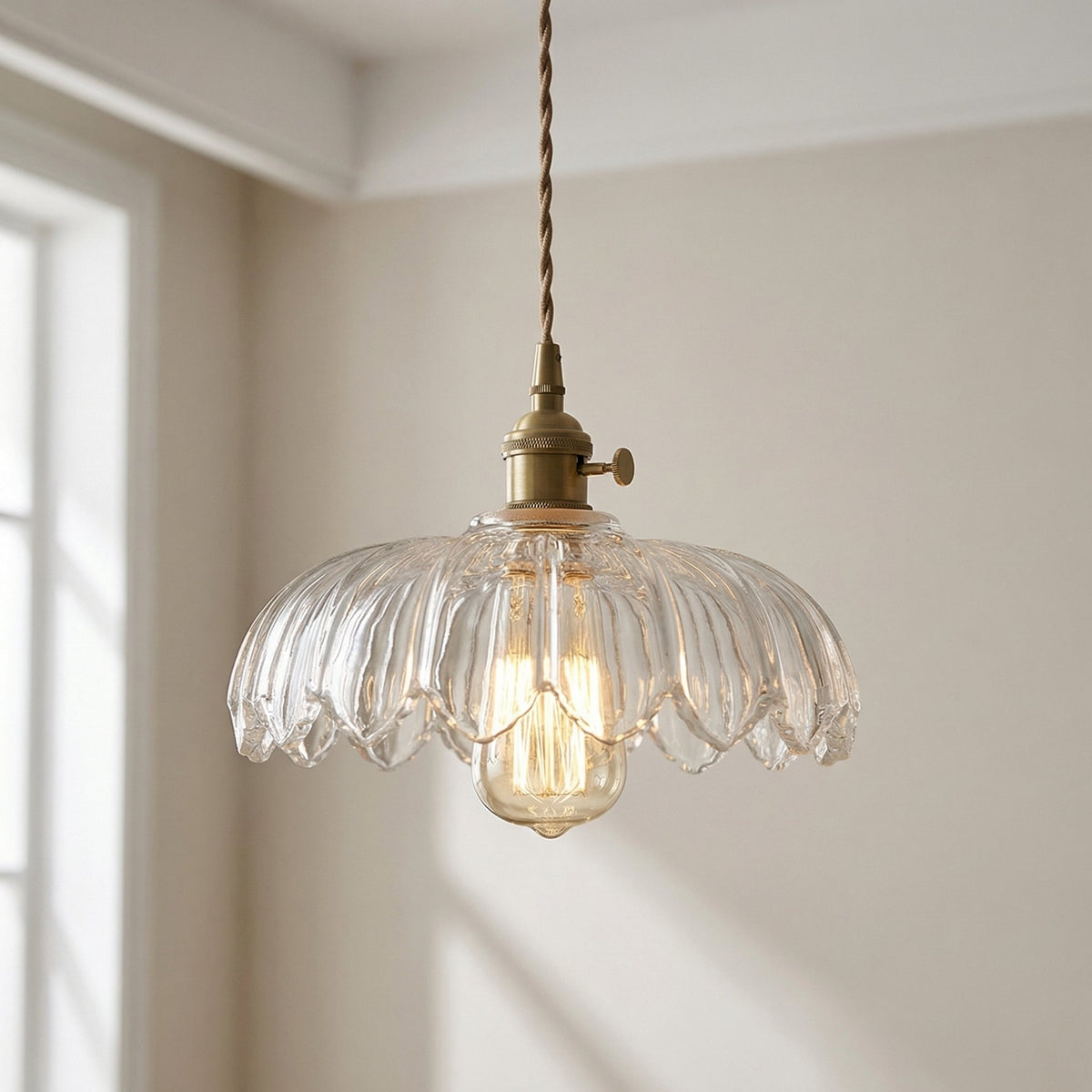 Lampada a sospensione a fiore in vetro