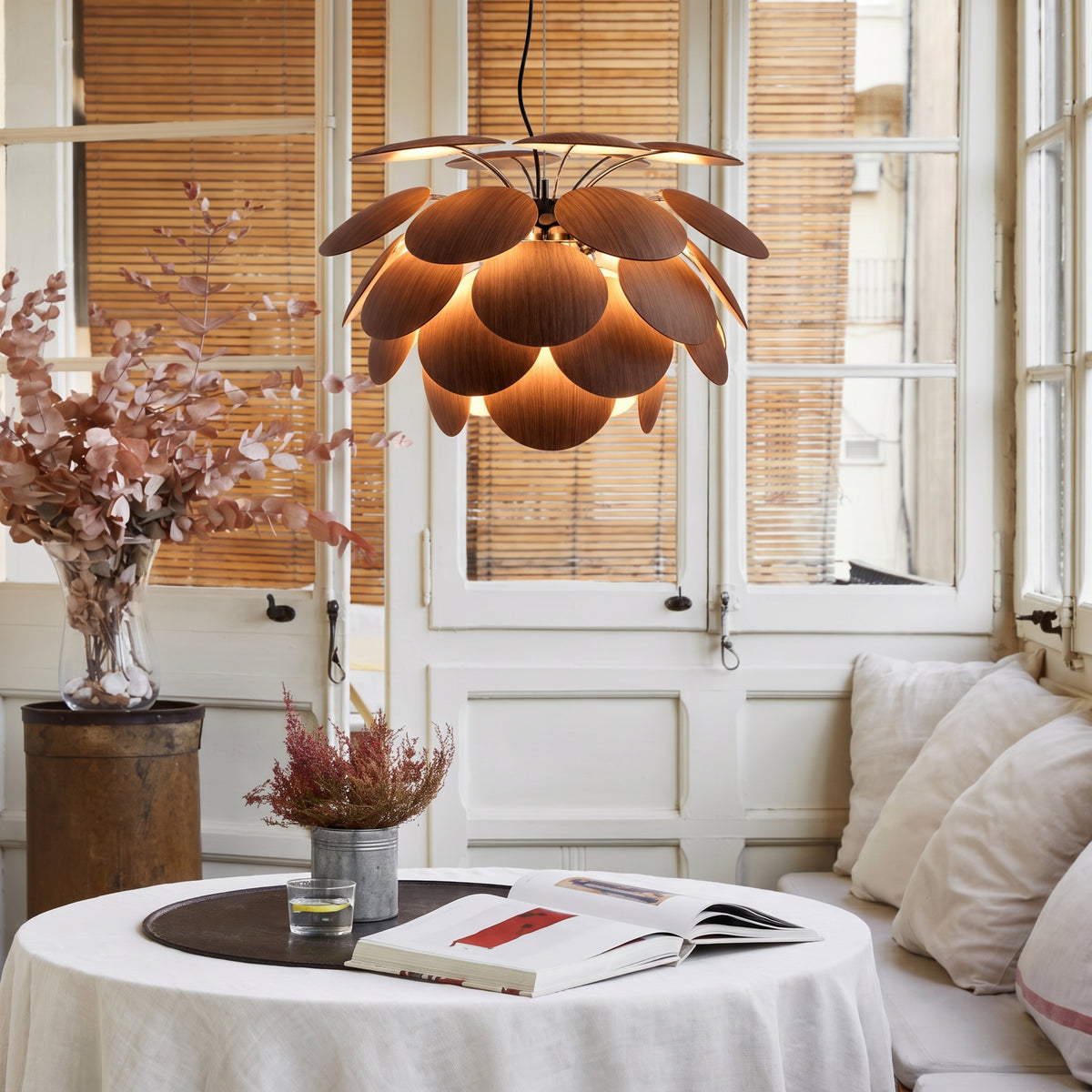 Hasra Pinecone Pendant Light
