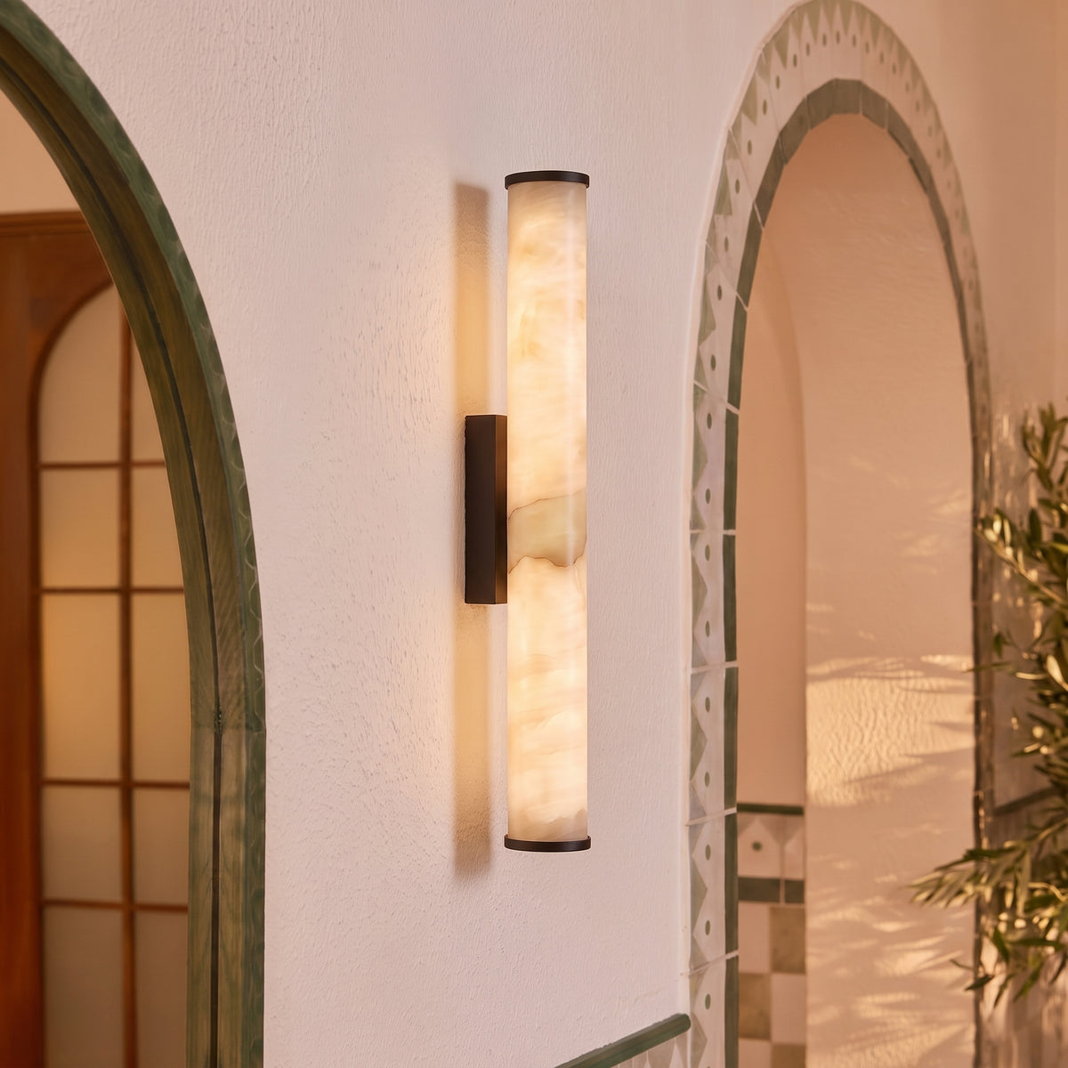 Solid Marble Cilinder Wall Light