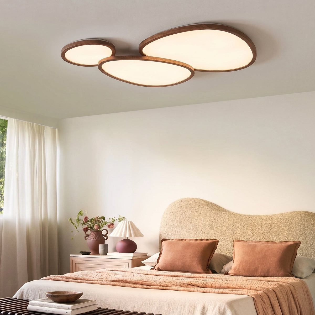 Plafón ultrafino de madera oscura